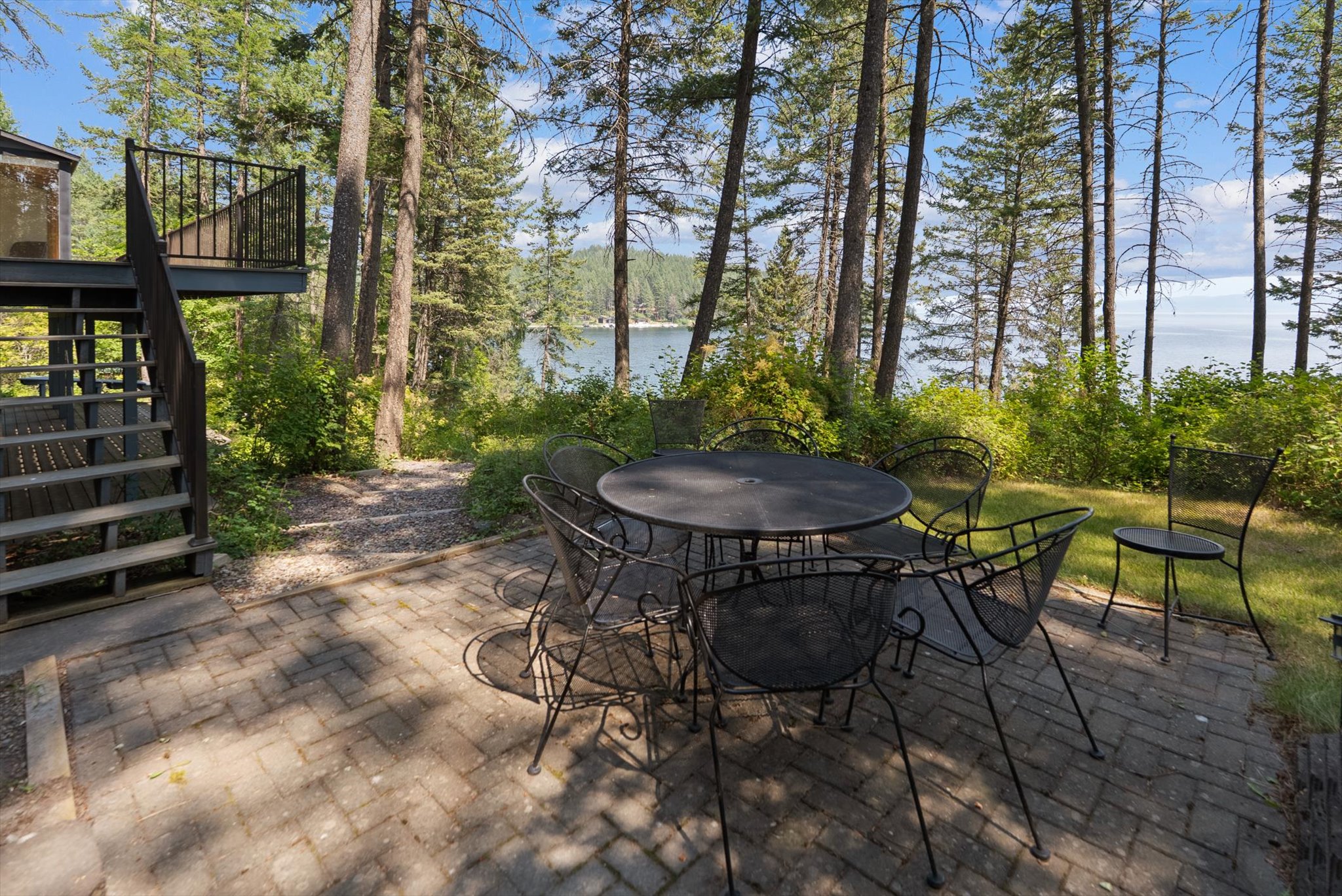 18580 Goose Bay Road Property Photo 13