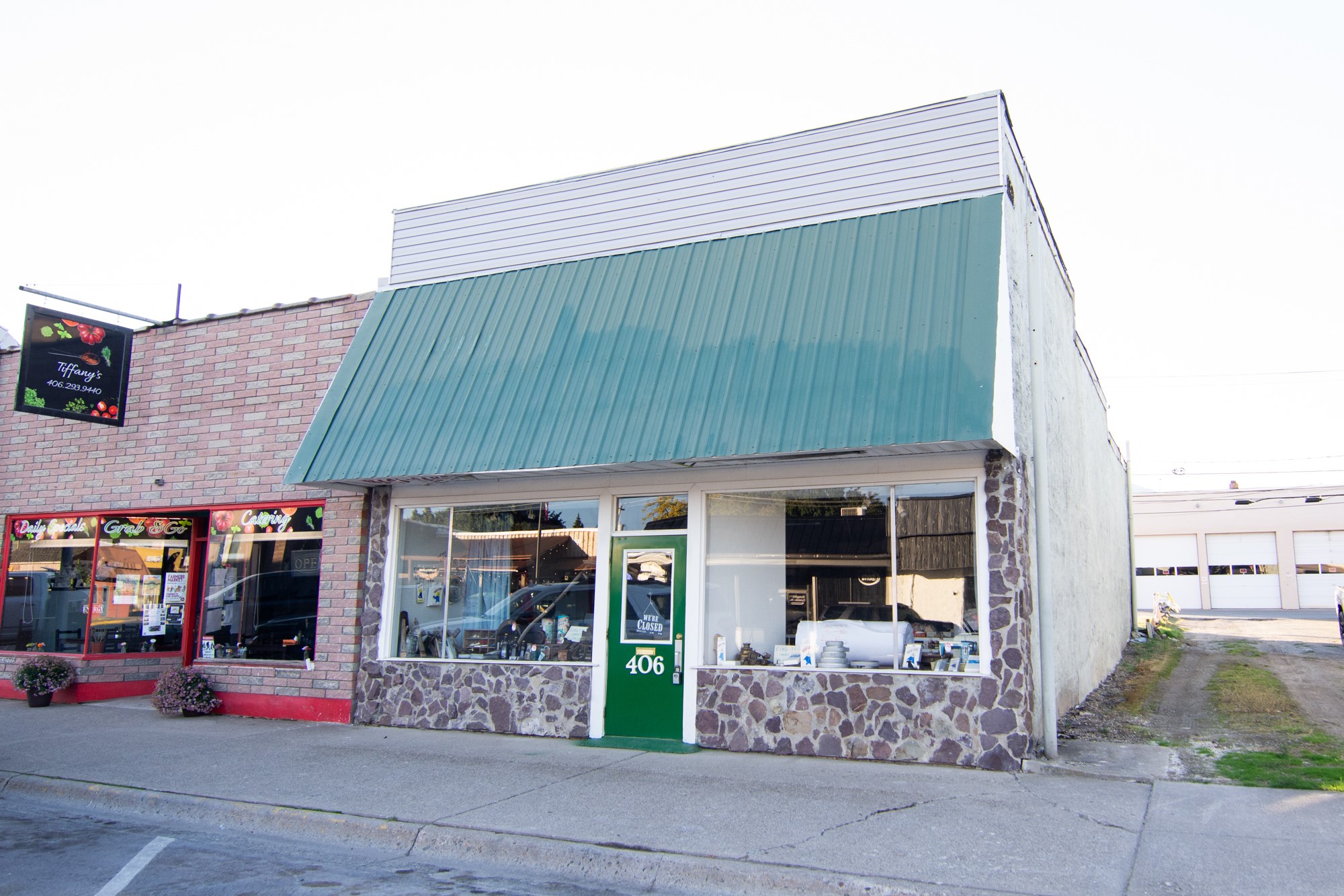 406 Mineral Avenue Property Photo 1