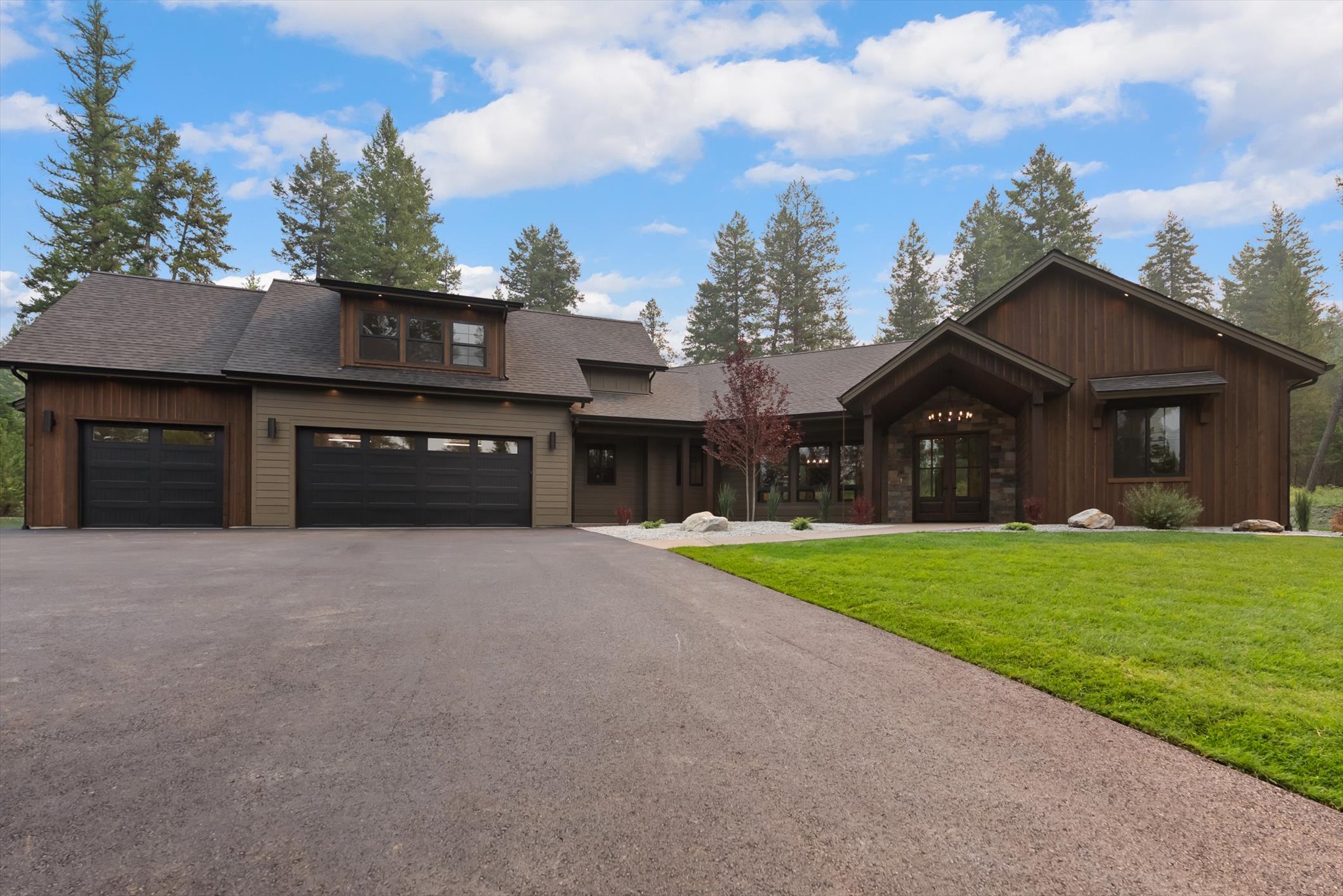 1557 Whitefish Village Drive Property Photo 1