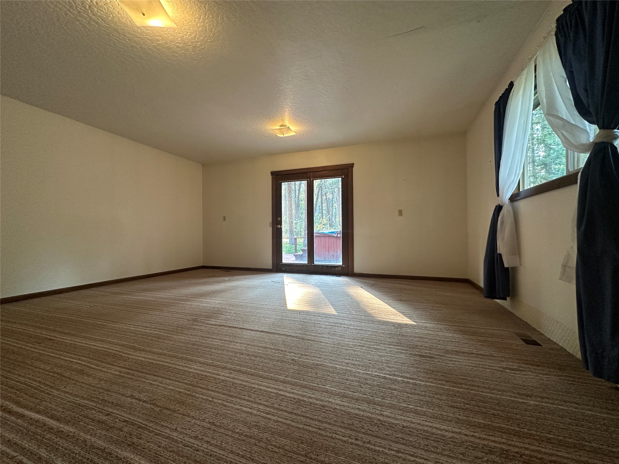 725 Bobcat Lane Property Photo 11