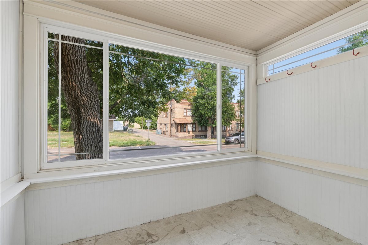 511 5th Street N Property Photo 3
