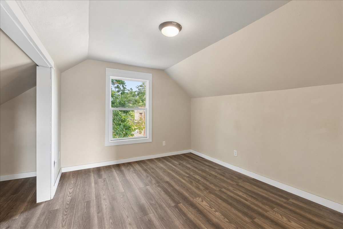 511 5th Street N Property Photo 18