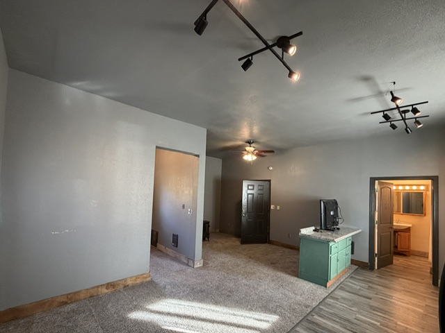 308 Pine Street Property Photo 8