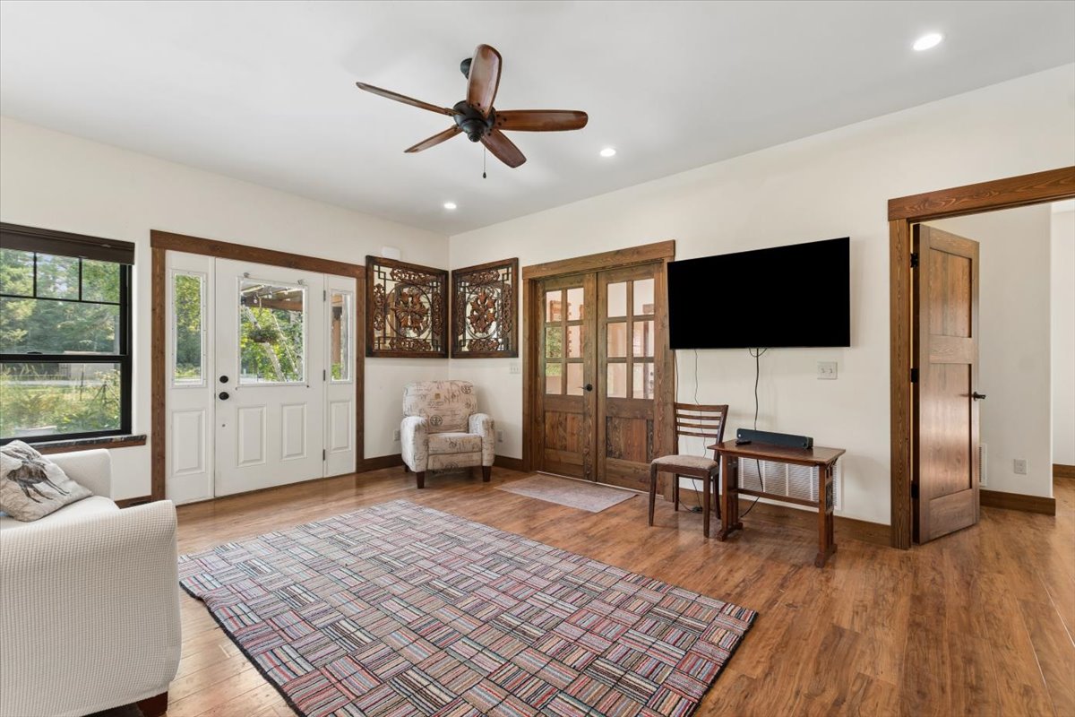 232 Toftum Lane Property Photo 11
