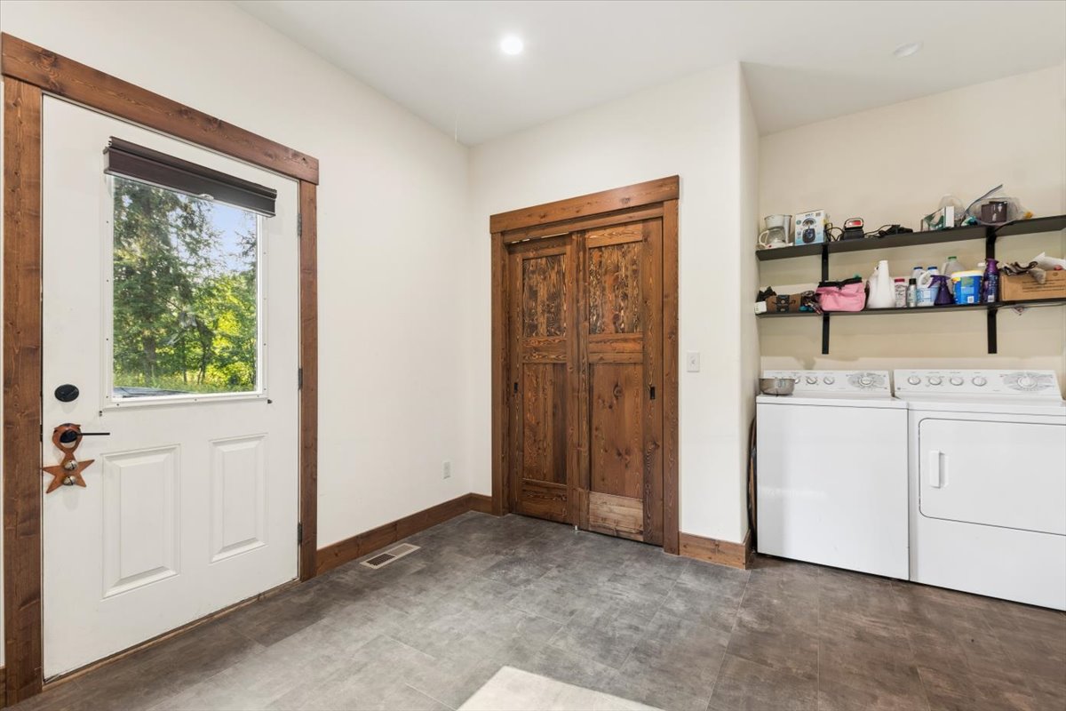 232 Toftum Lane Property Photo 21