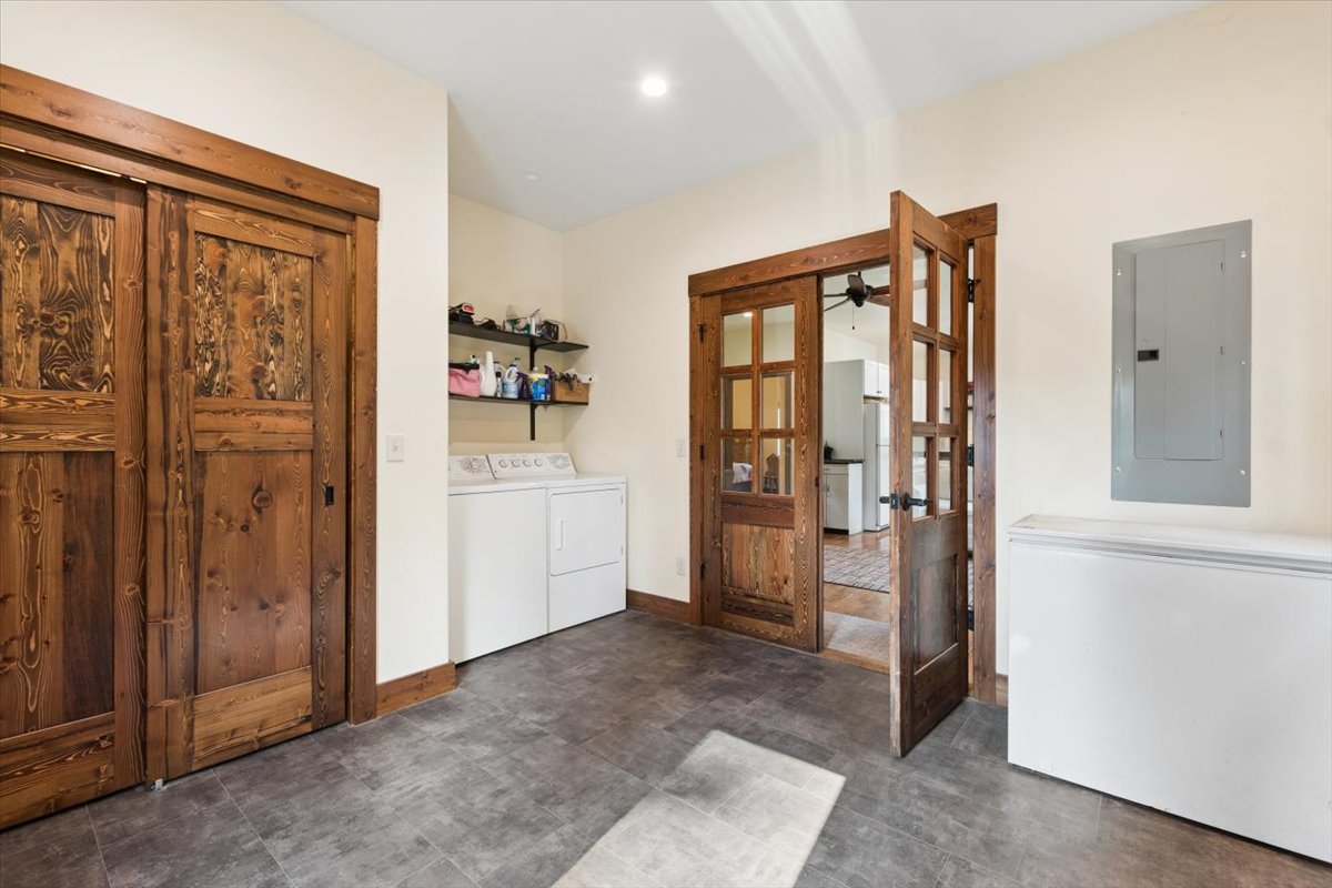 232 Toftum Lane Property Photo 22