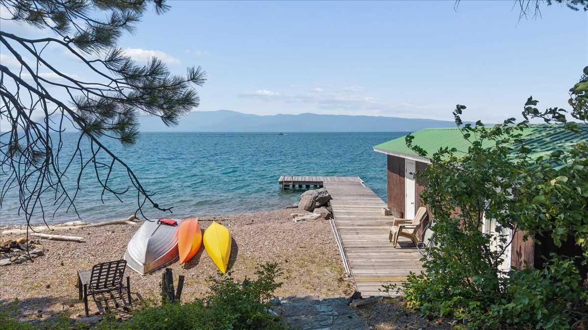 332 Flathead Lodge Road Property Photo 1