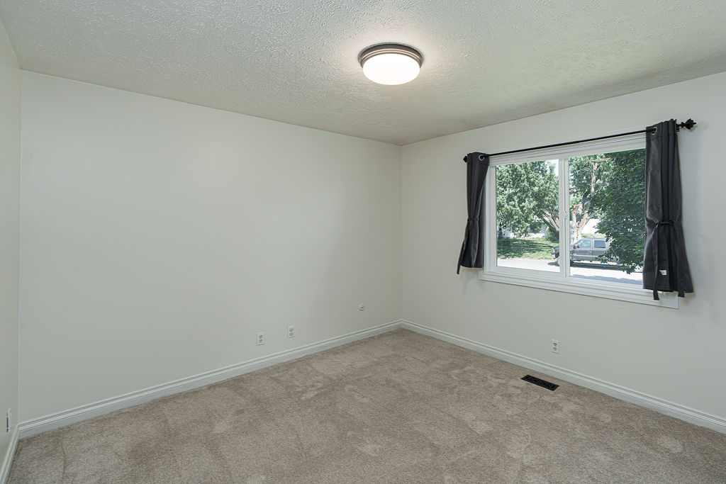 334 Hilltop Avenue Property Photo 16