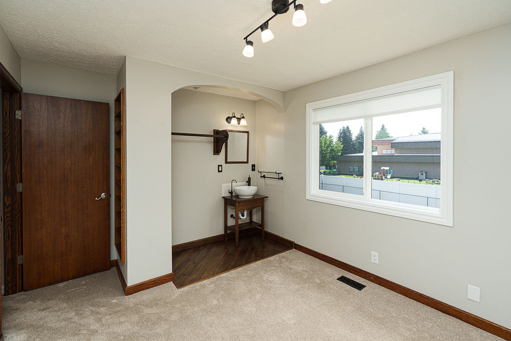 334 Hilltop Avenue Property Photo 19