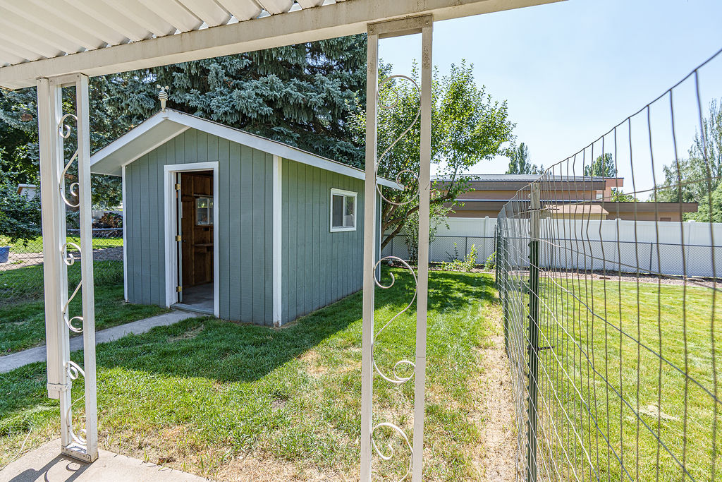 334 Hilltop Avenue Property Photo 34