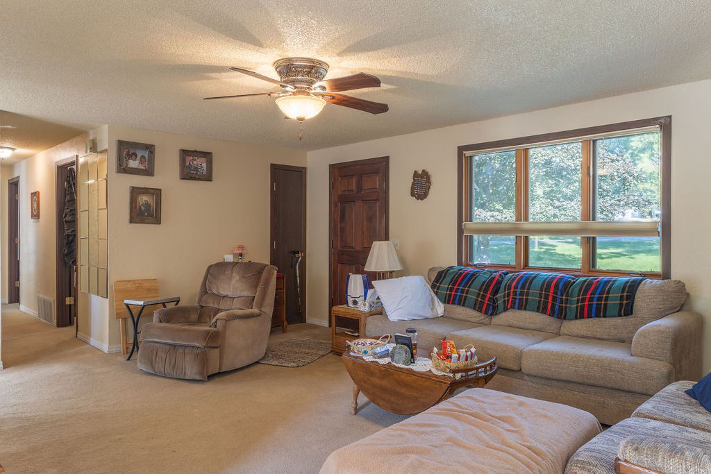 109 Canyon Creek Drive Property Photo 6