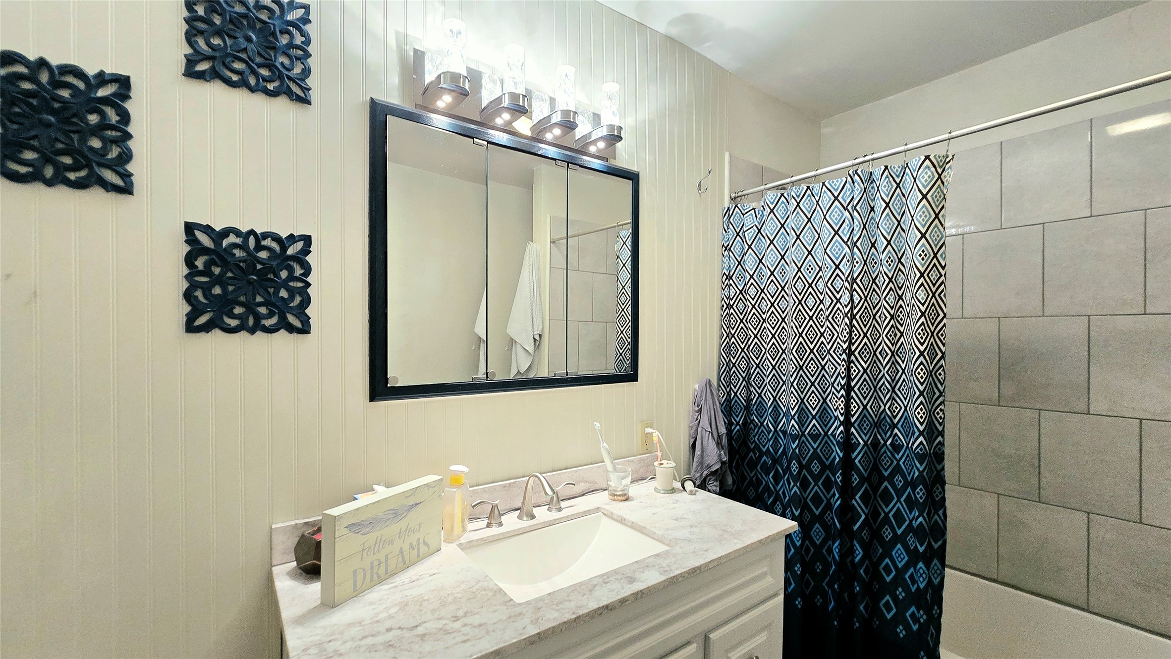 27 Meyer Avenue Property Photo 6