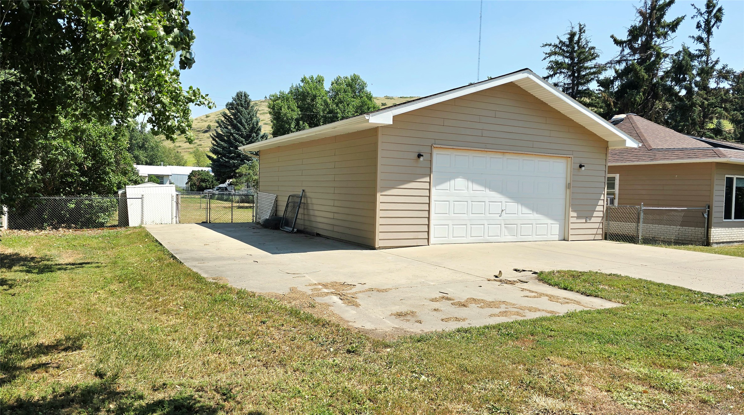 27 Meyer Avenue Property Photo 20
