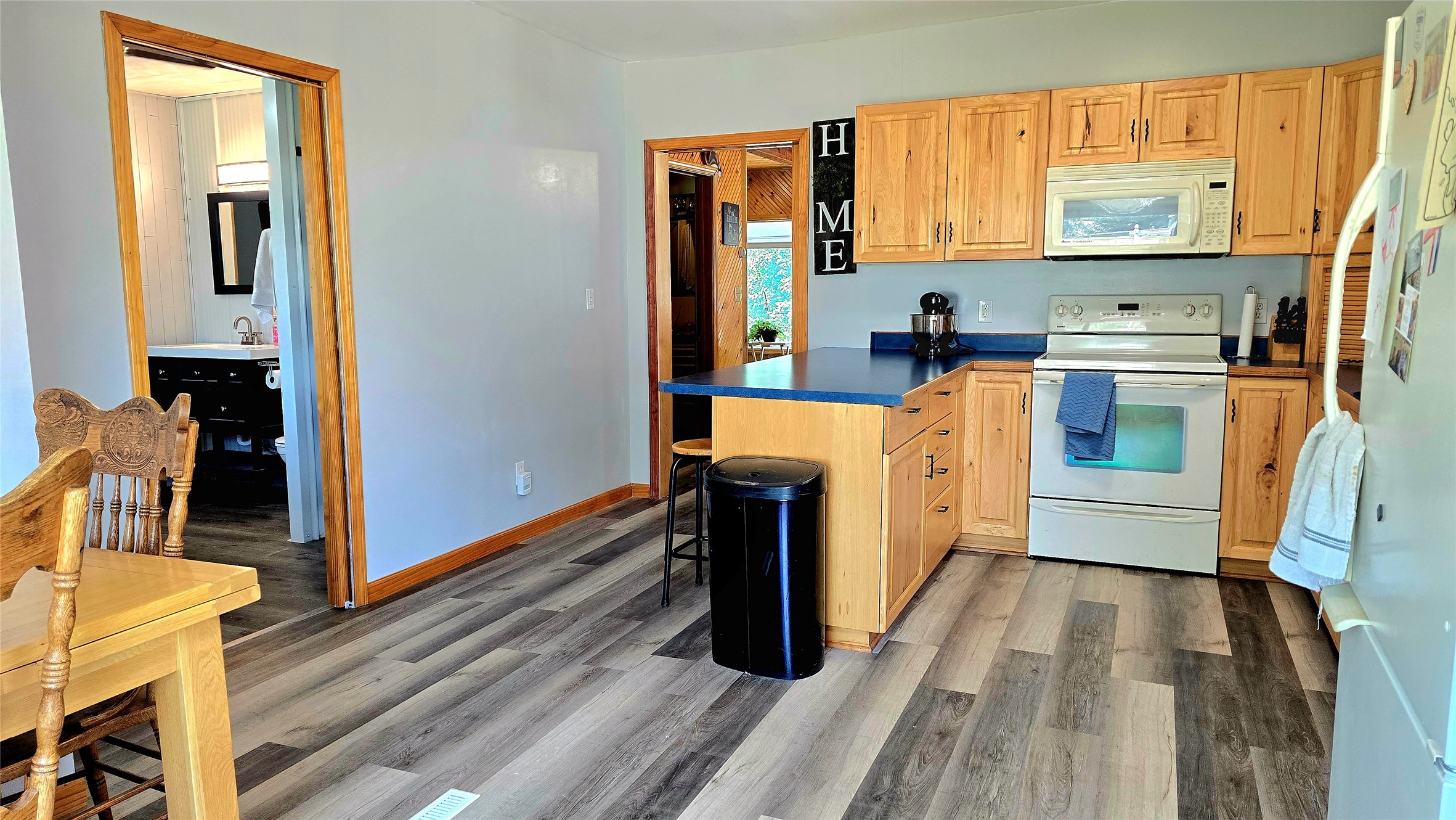 27 Meyer Avenue Property Photo 26