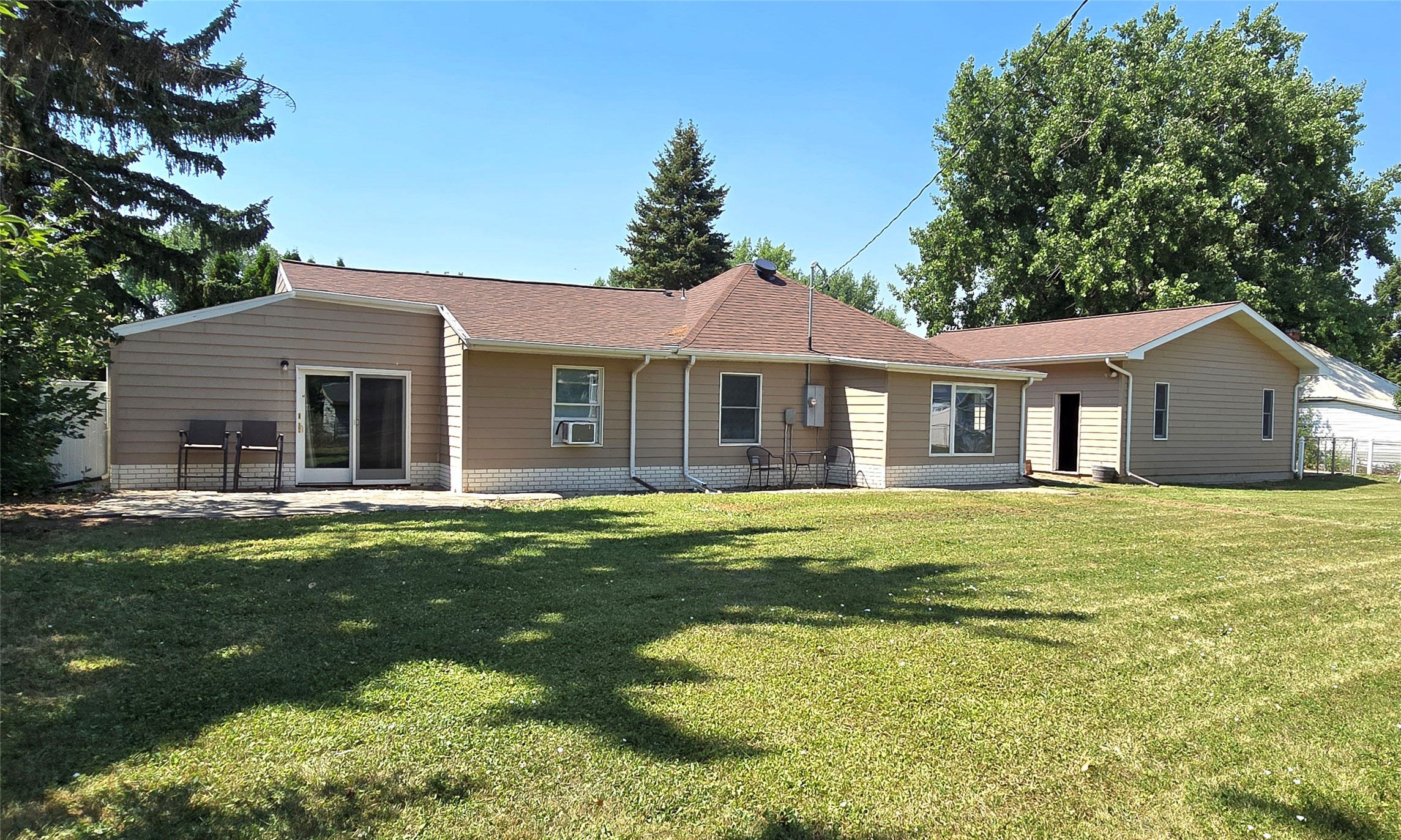 27 Meyer Avenue Property Photo 37