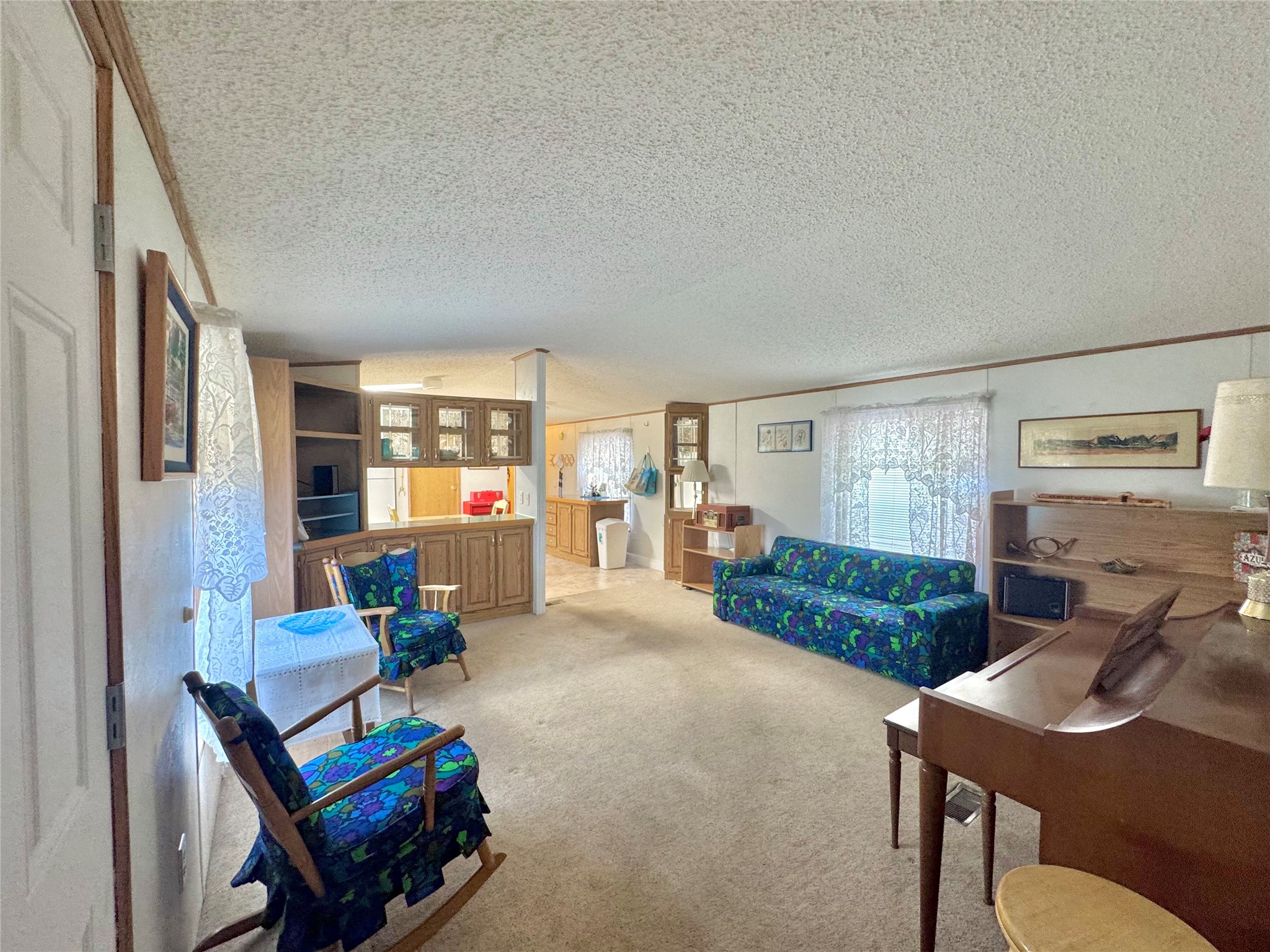 204 N Travois Property Photo 3