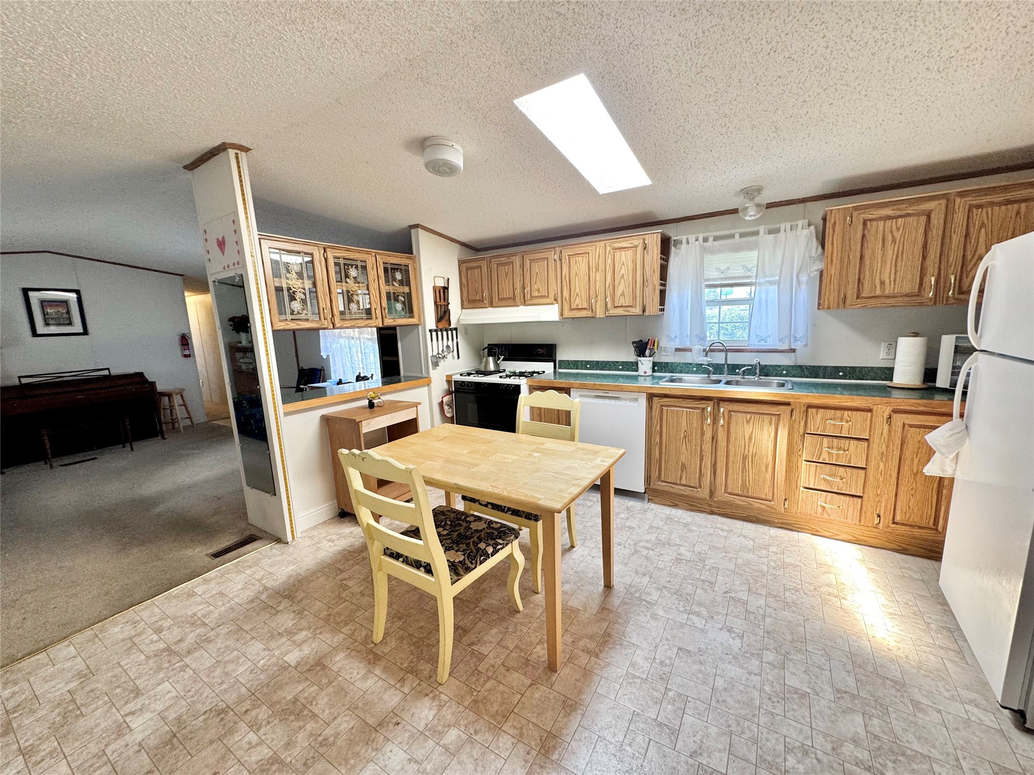 204 N Travois Property Photo 7