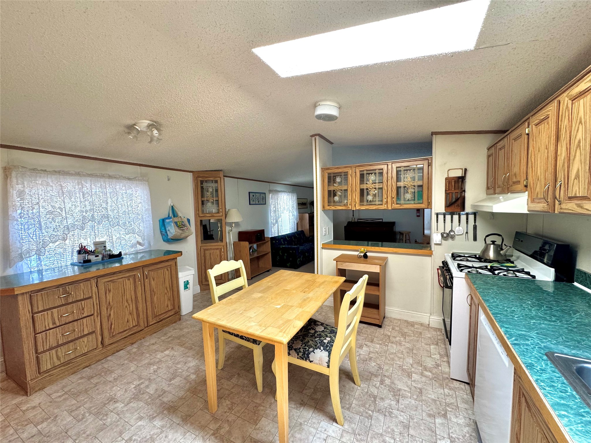 204 N Travois Property Photo 9
