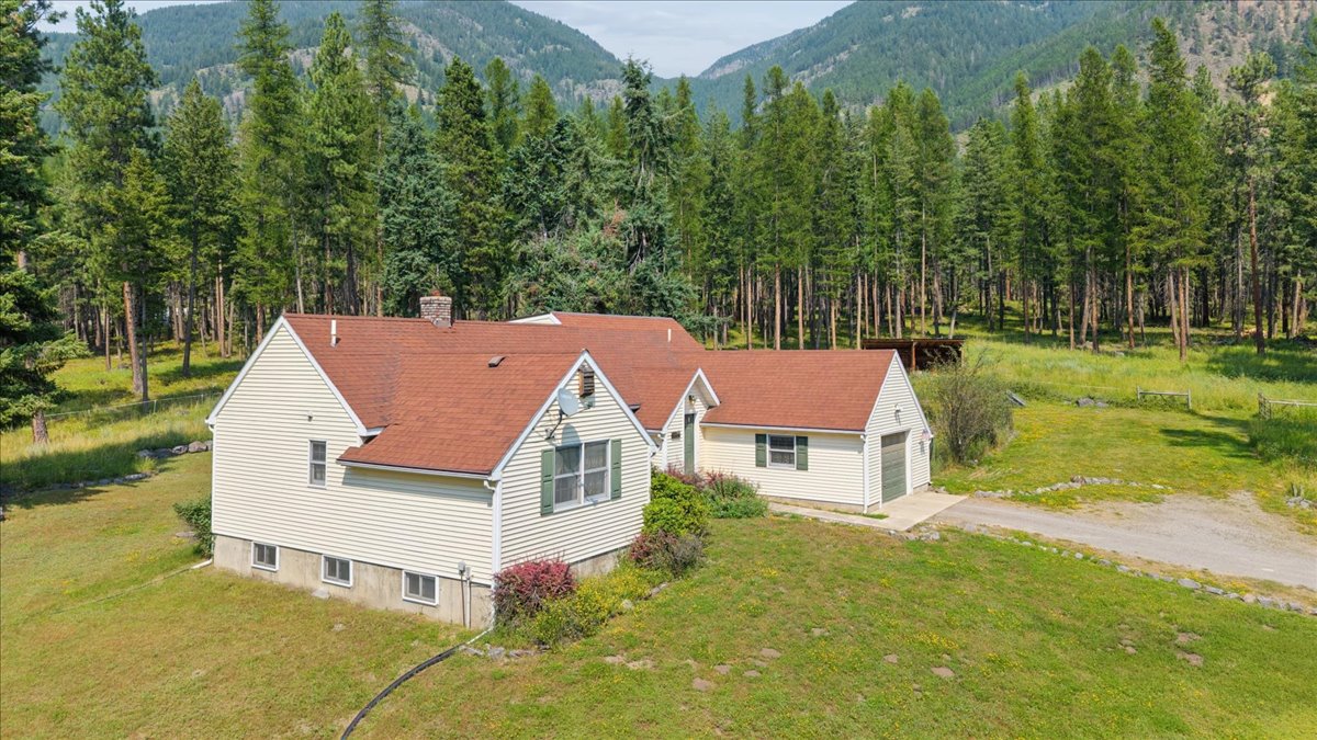 694 Boulder Ridge Trail Property Photo 2