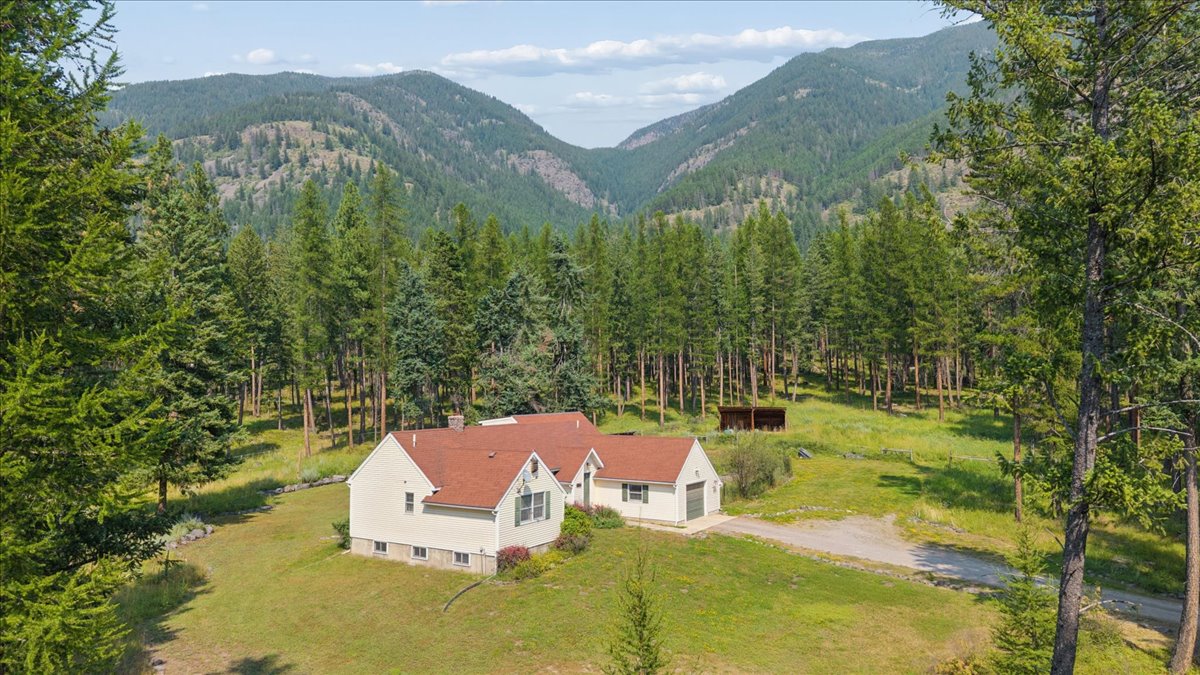 694 Boulder Ridge Trail Property Photo 4
