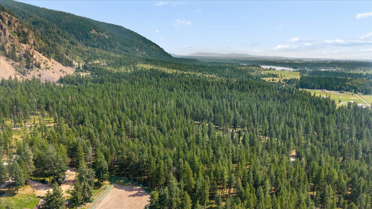 694 Boulder Ridge Trail Property Photo 37