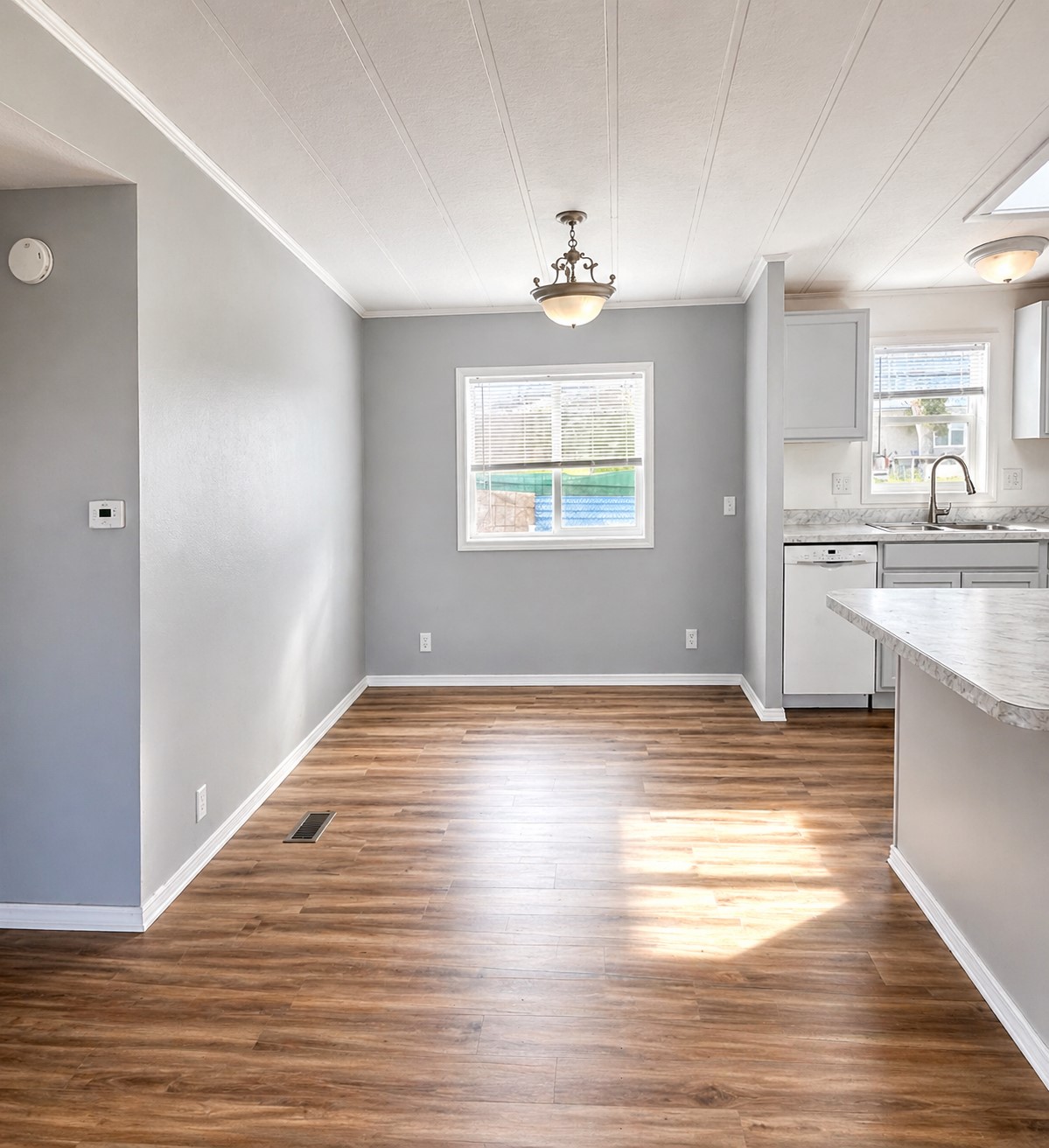 536 Cheery Lynn Road Property Photo 4