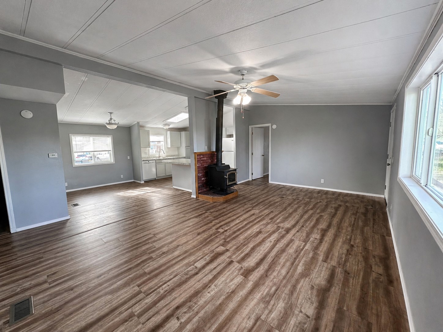 536 Cheery Lynn Road Property Photo 5