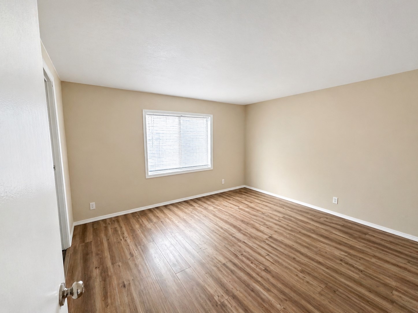 536 Cheery Lynn Road Property Photo 6