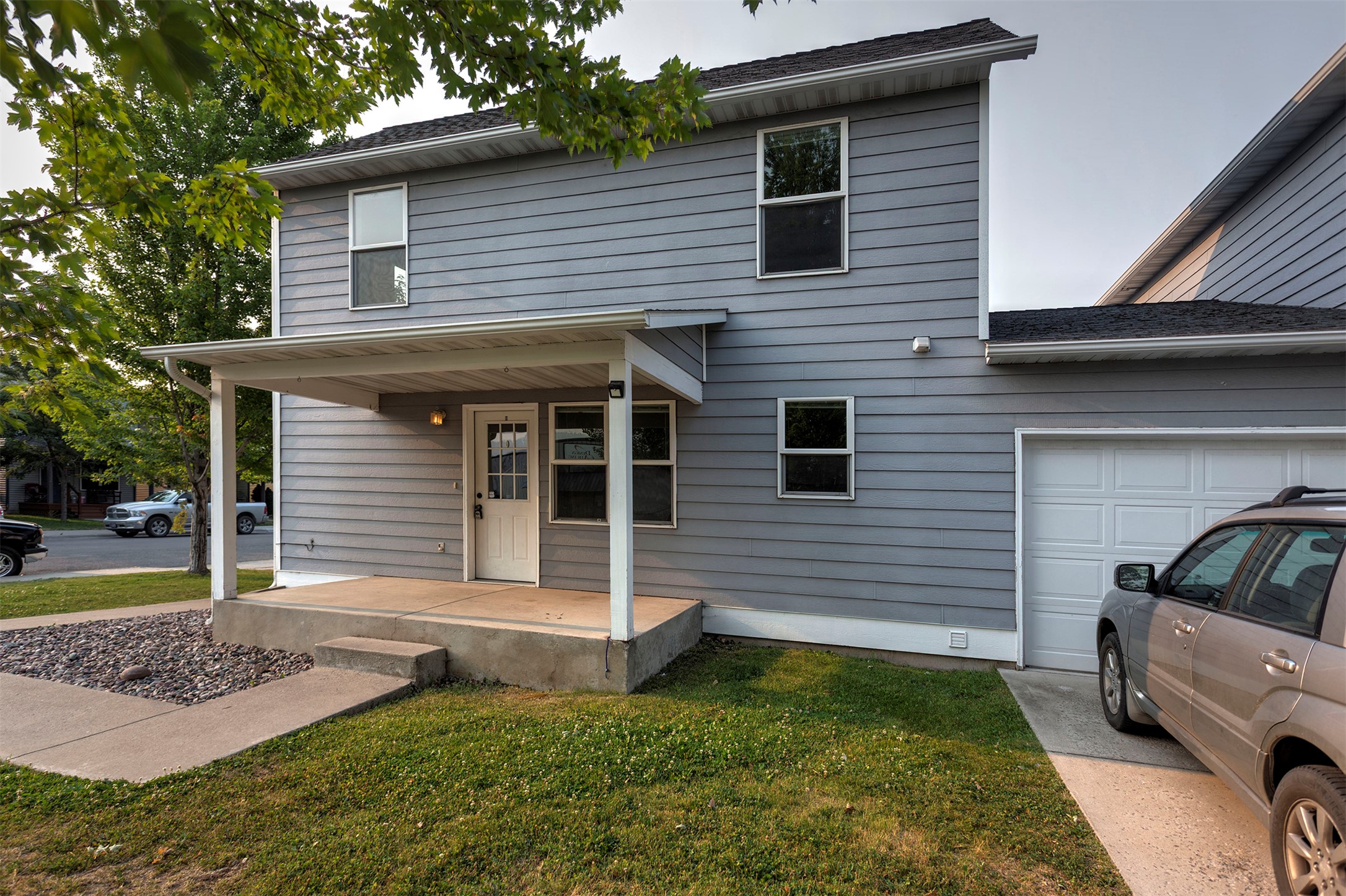 1341 Bulwer Street B Property Photo 2