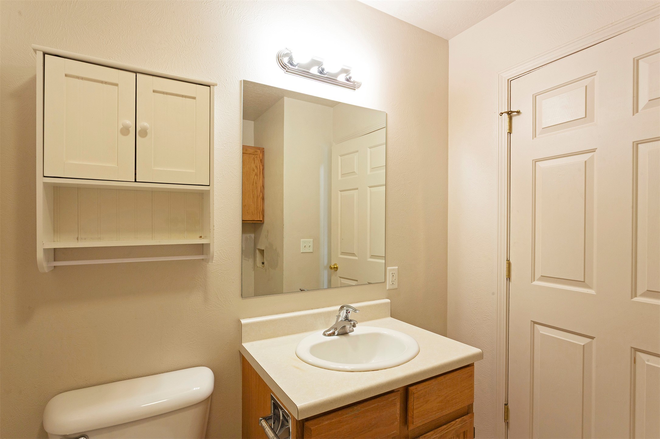 1341 Bulwer Street B Property Photo 14