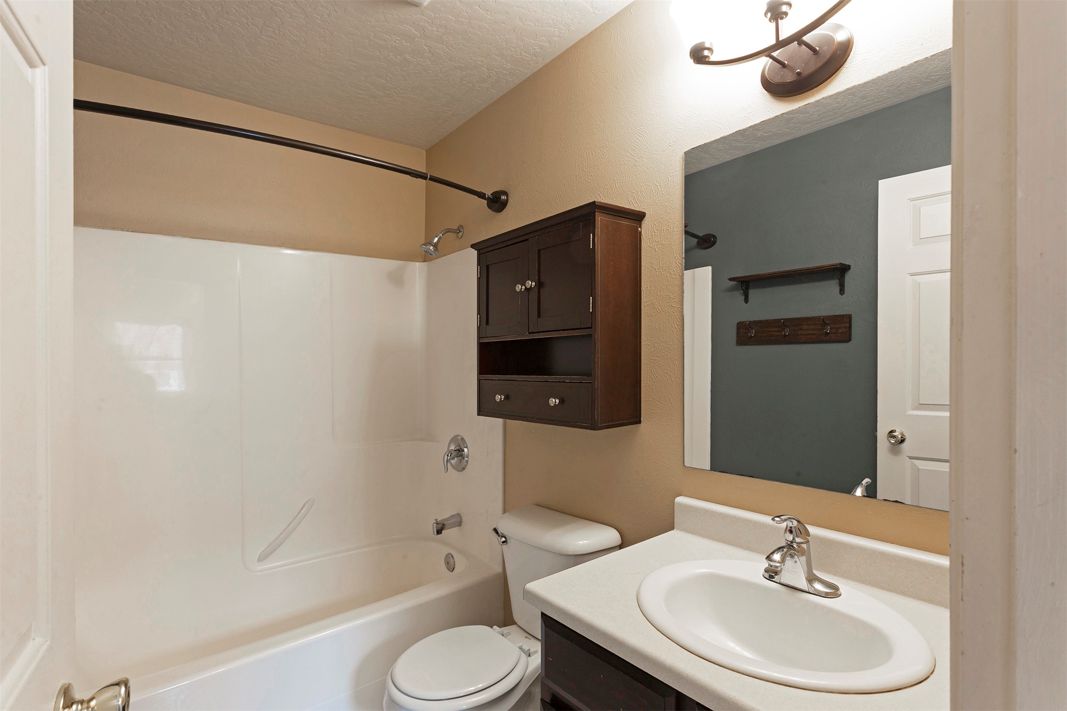 1341 Bulwer Street B Property Photo 21