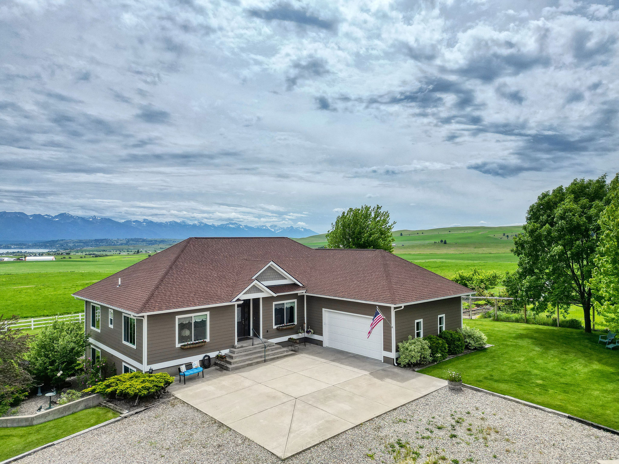 41547 Flathead View Drive Property Photo 2