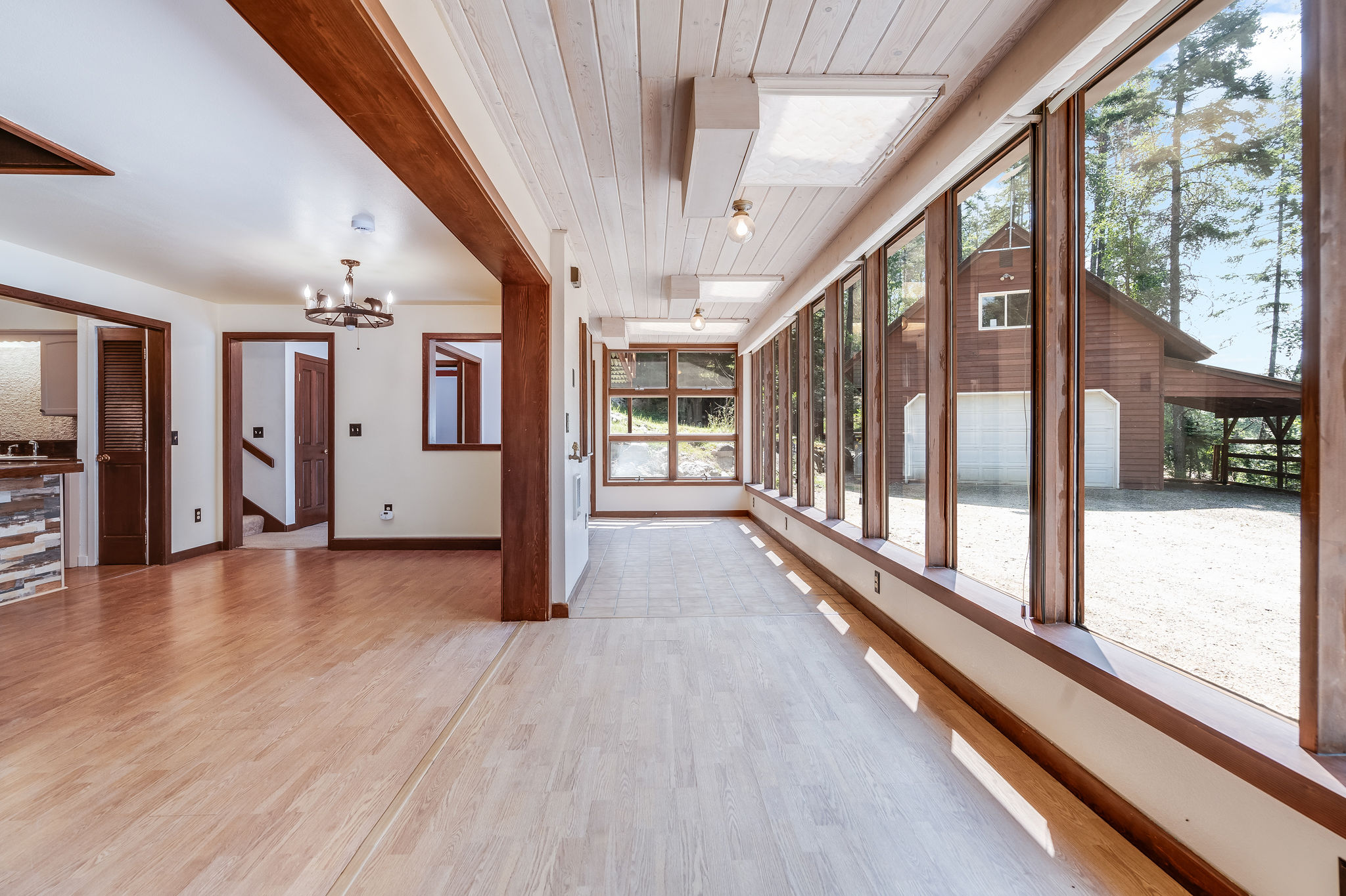 244 Bench Drive Property Photo 1