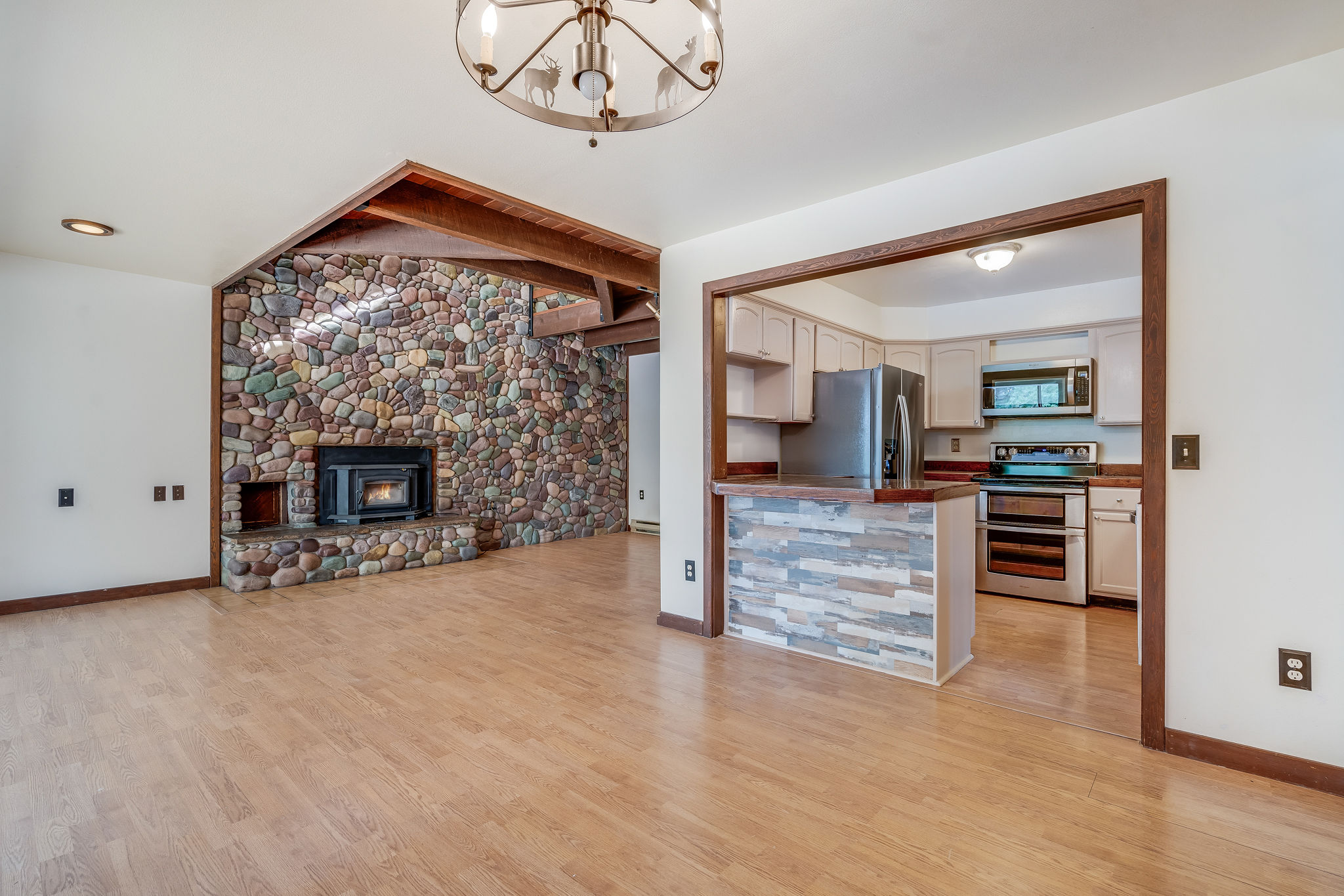 244 Bench Drive Property Photo 6