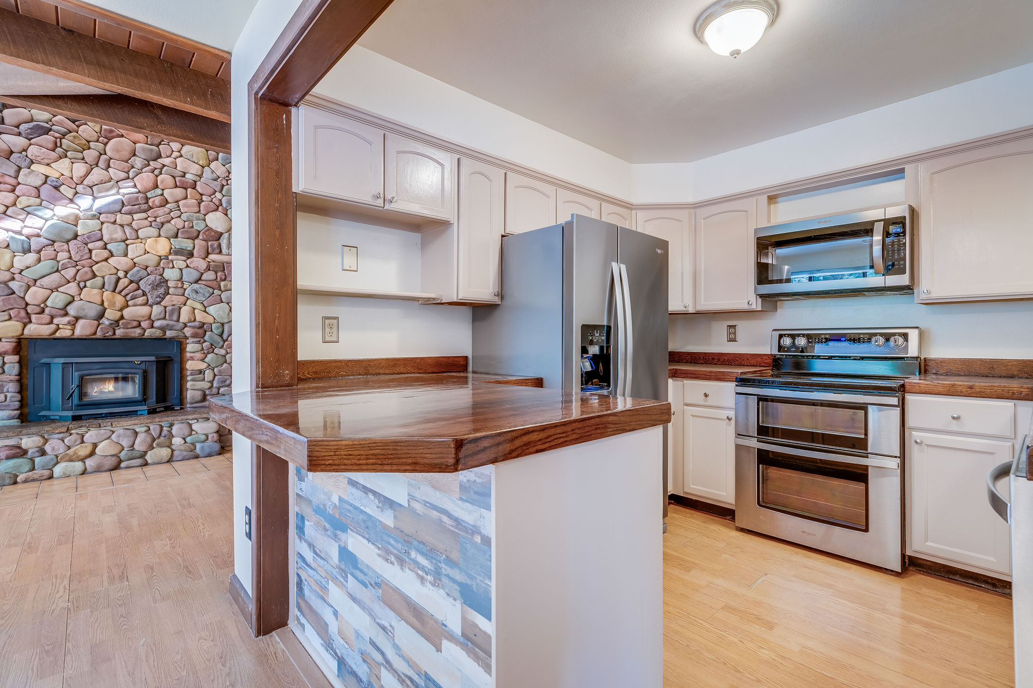 244 Bench Drive Property Photo 9