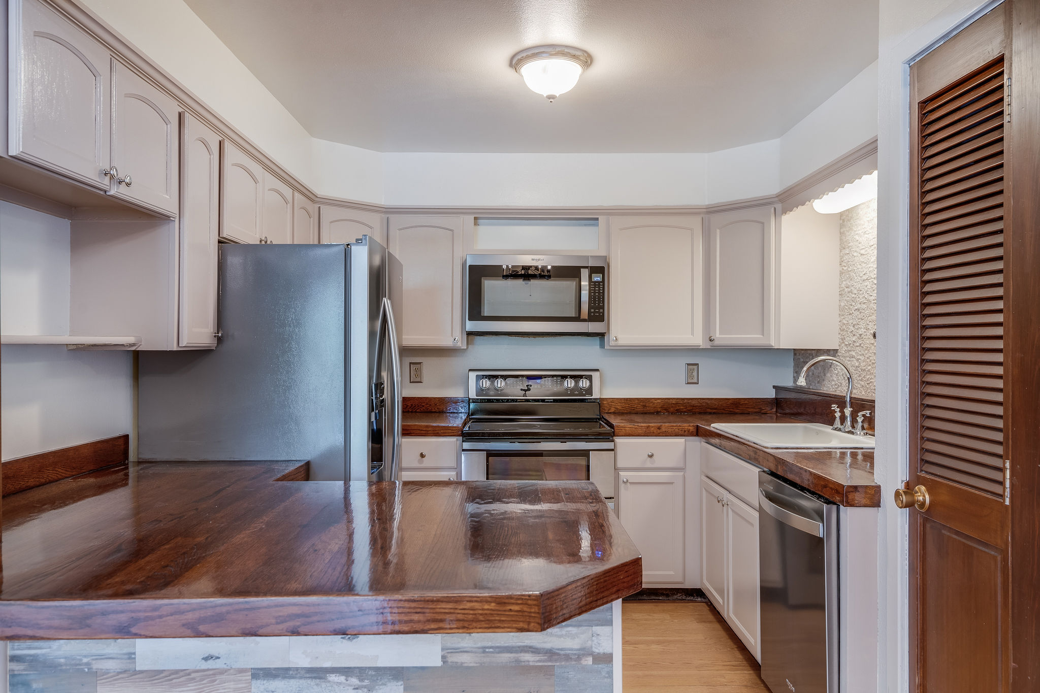 244 Bench Drive Property Photo 17