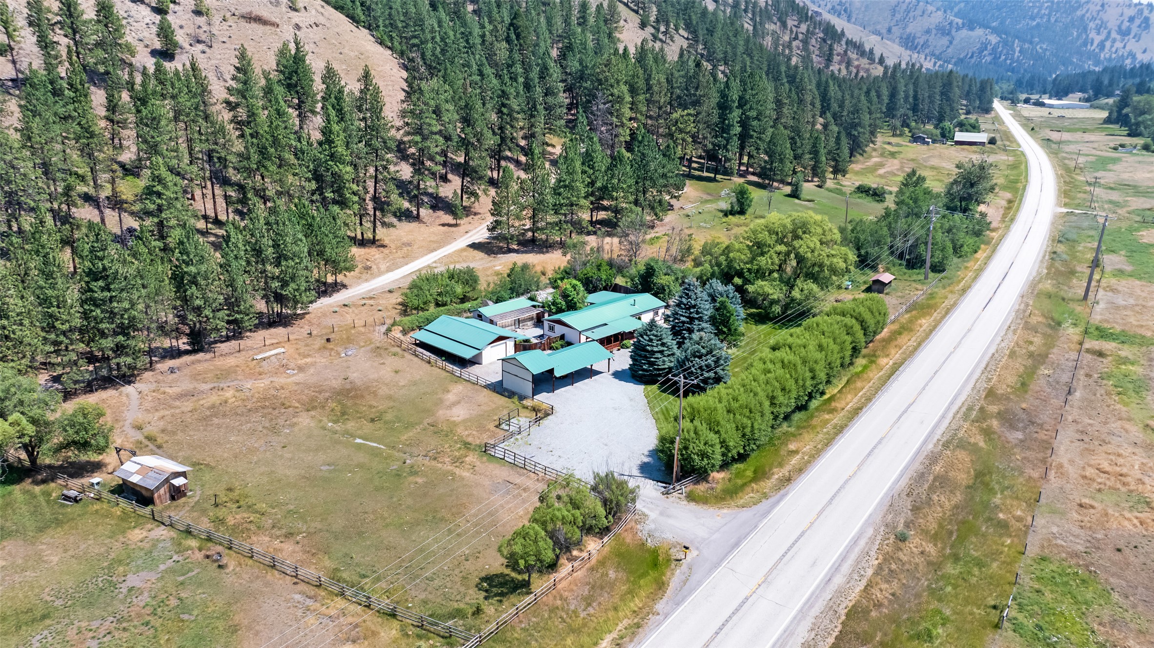 17000 Highway 12 W Property Photo 5
