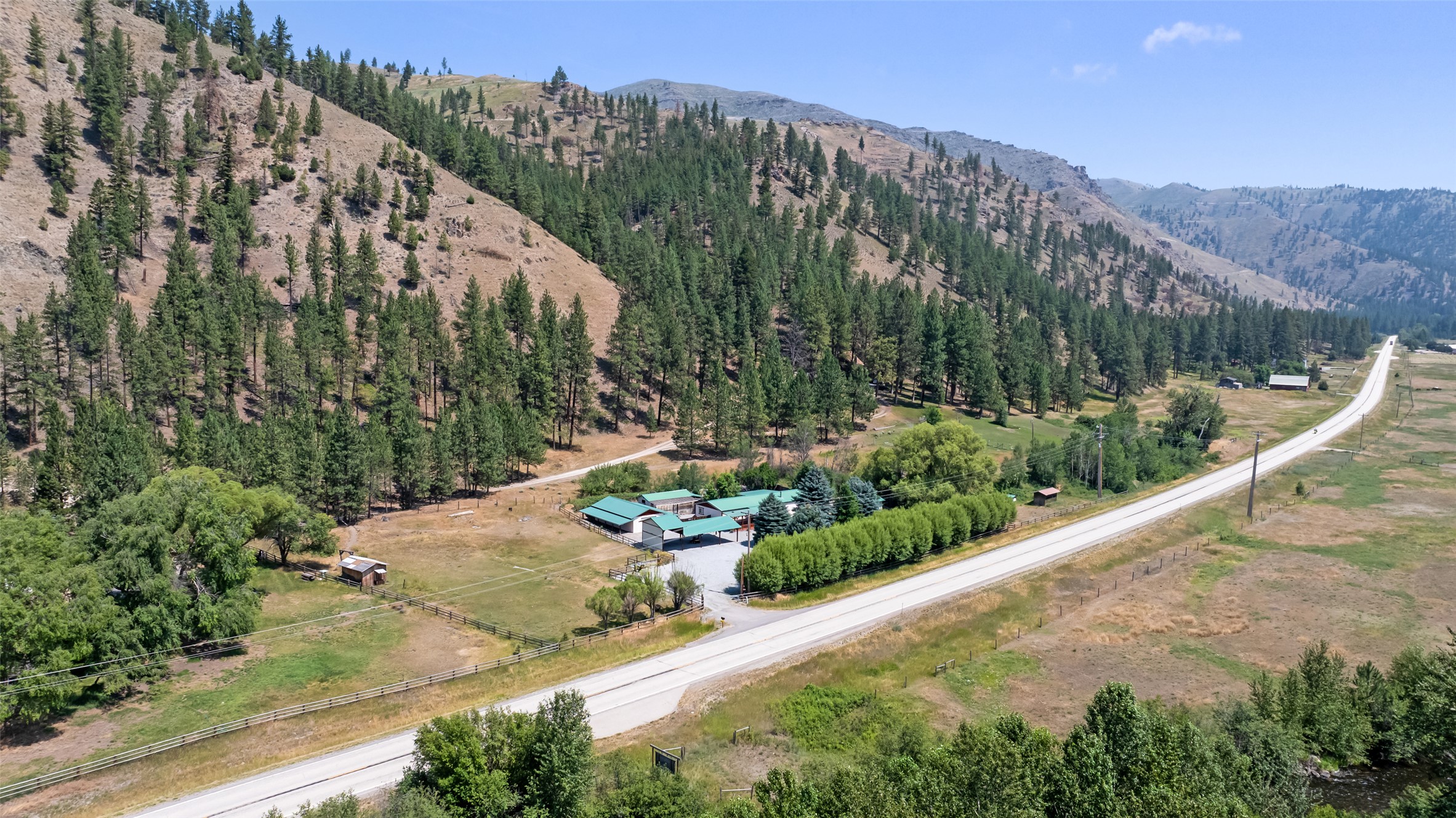 17000 Highway 12 W Property Photo 6