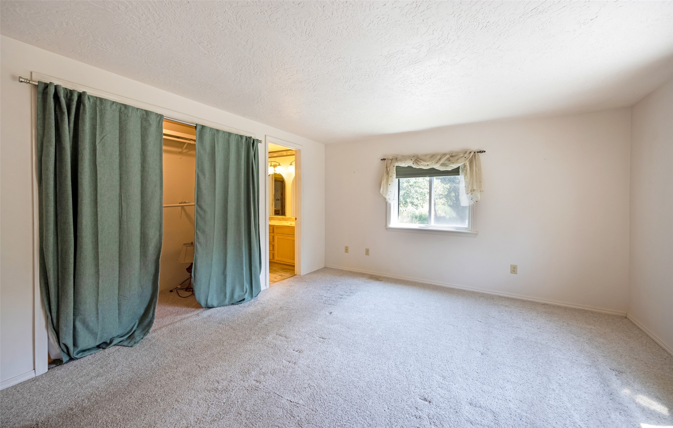 17000 Highway 12 W Property Photo 21
