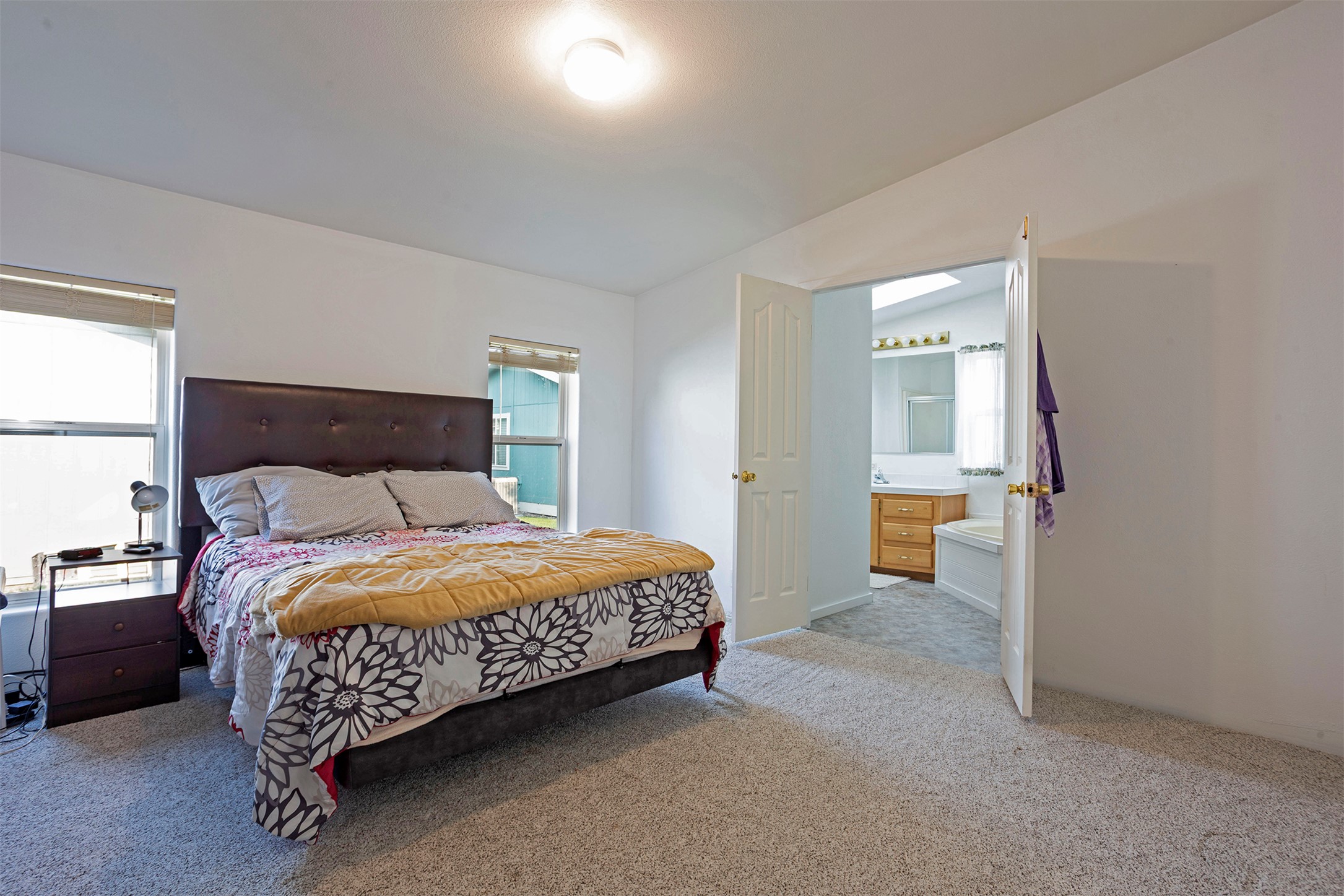 2426 Mcintosh Loop Property Photo 15