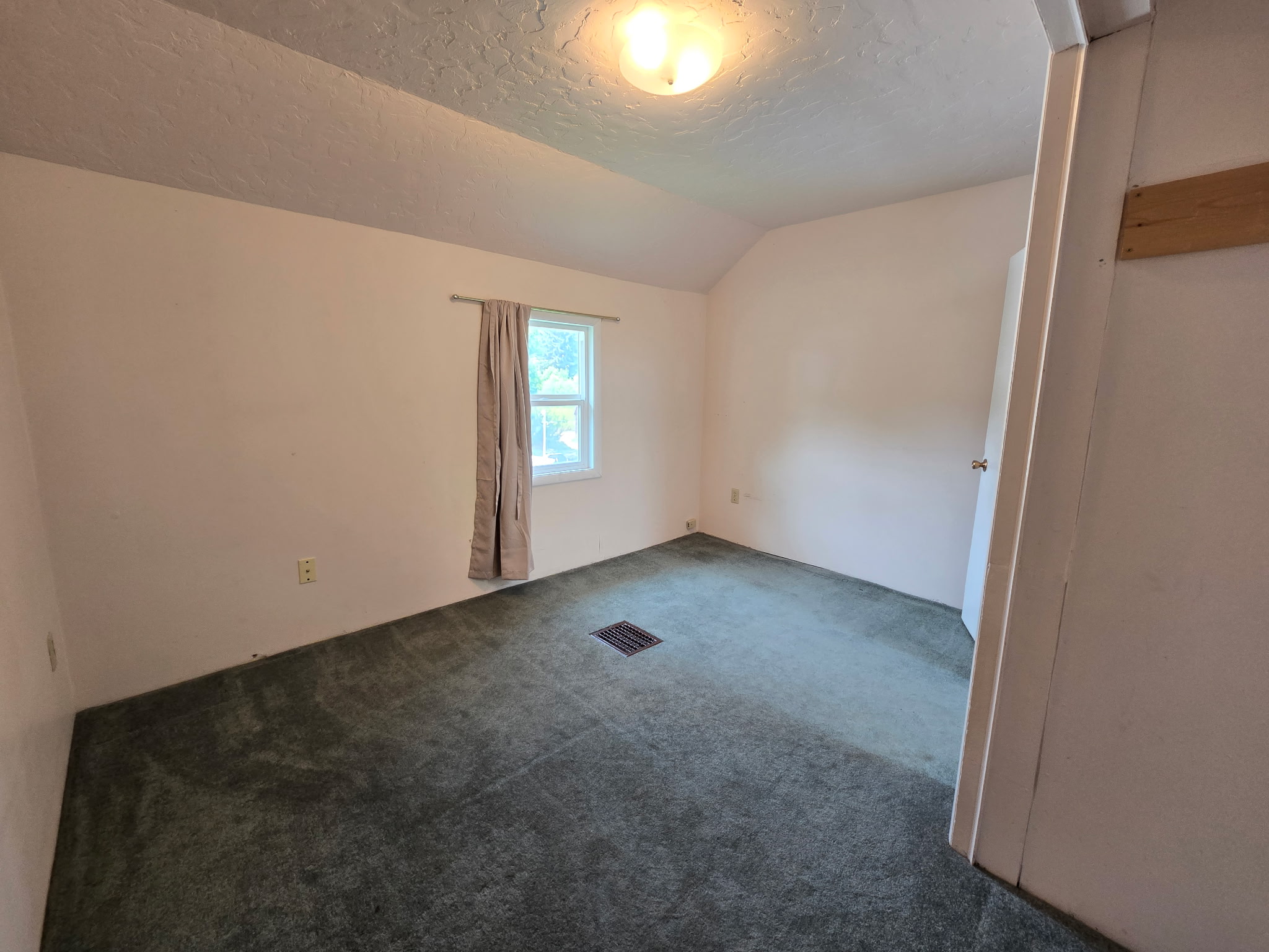 117 2nd Avenue S Property Photo 20