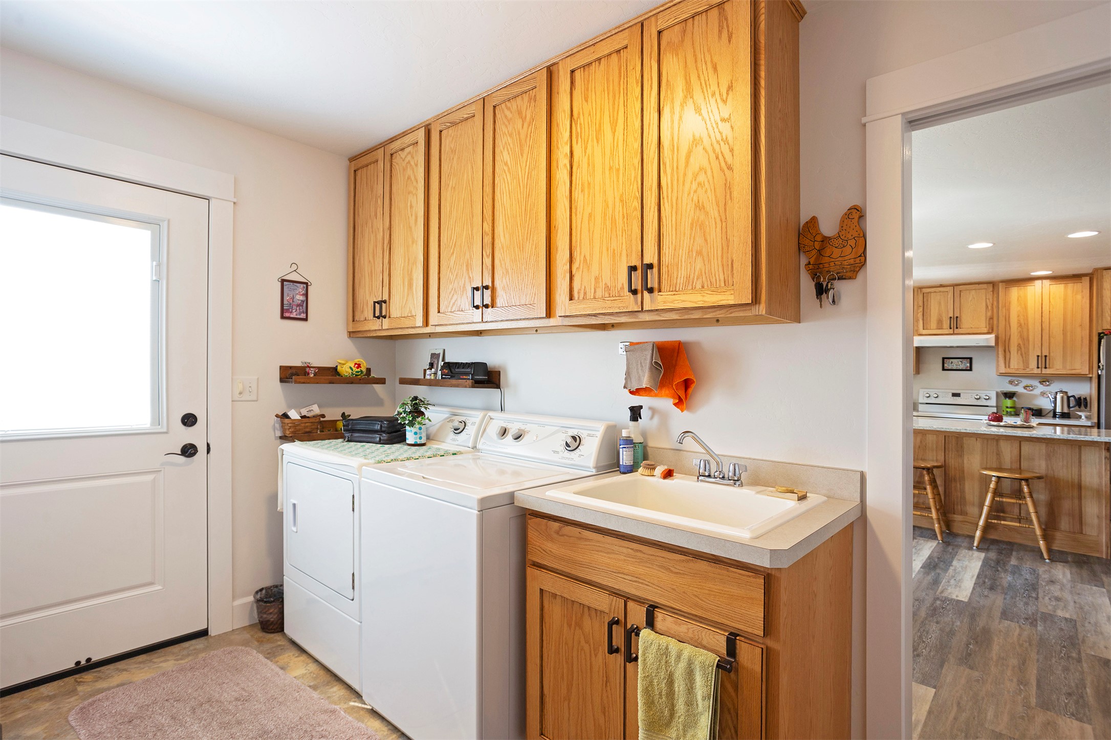 6895 Deschamps Lane Property Photo 15