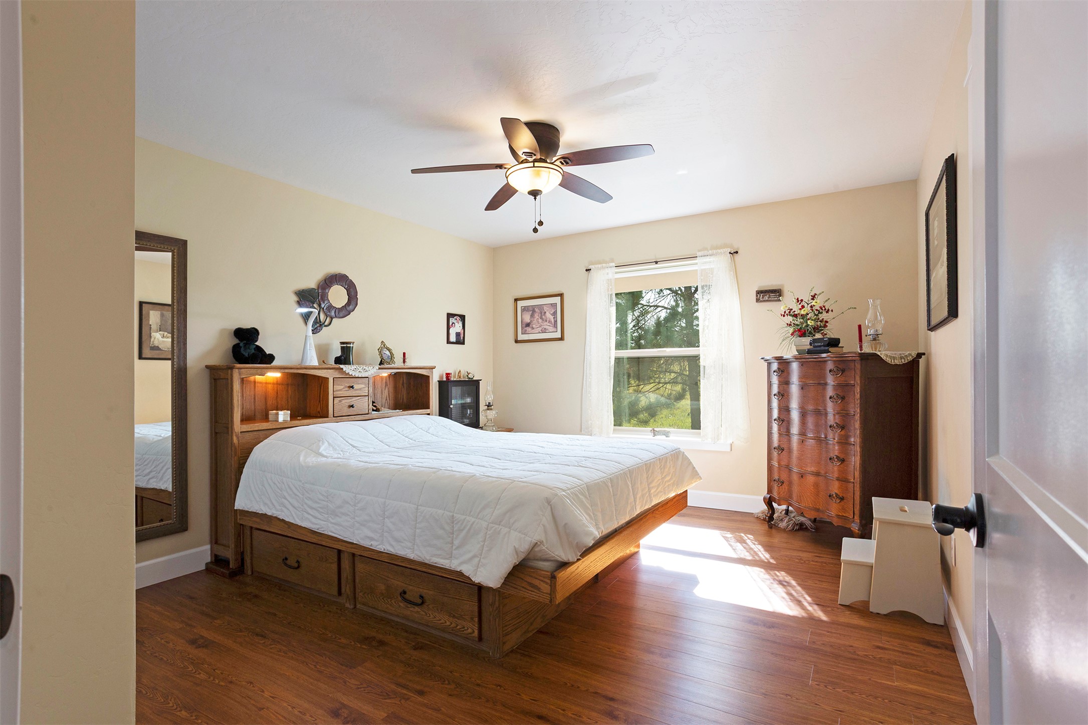6895 Deschamps Lane Property Photo 27