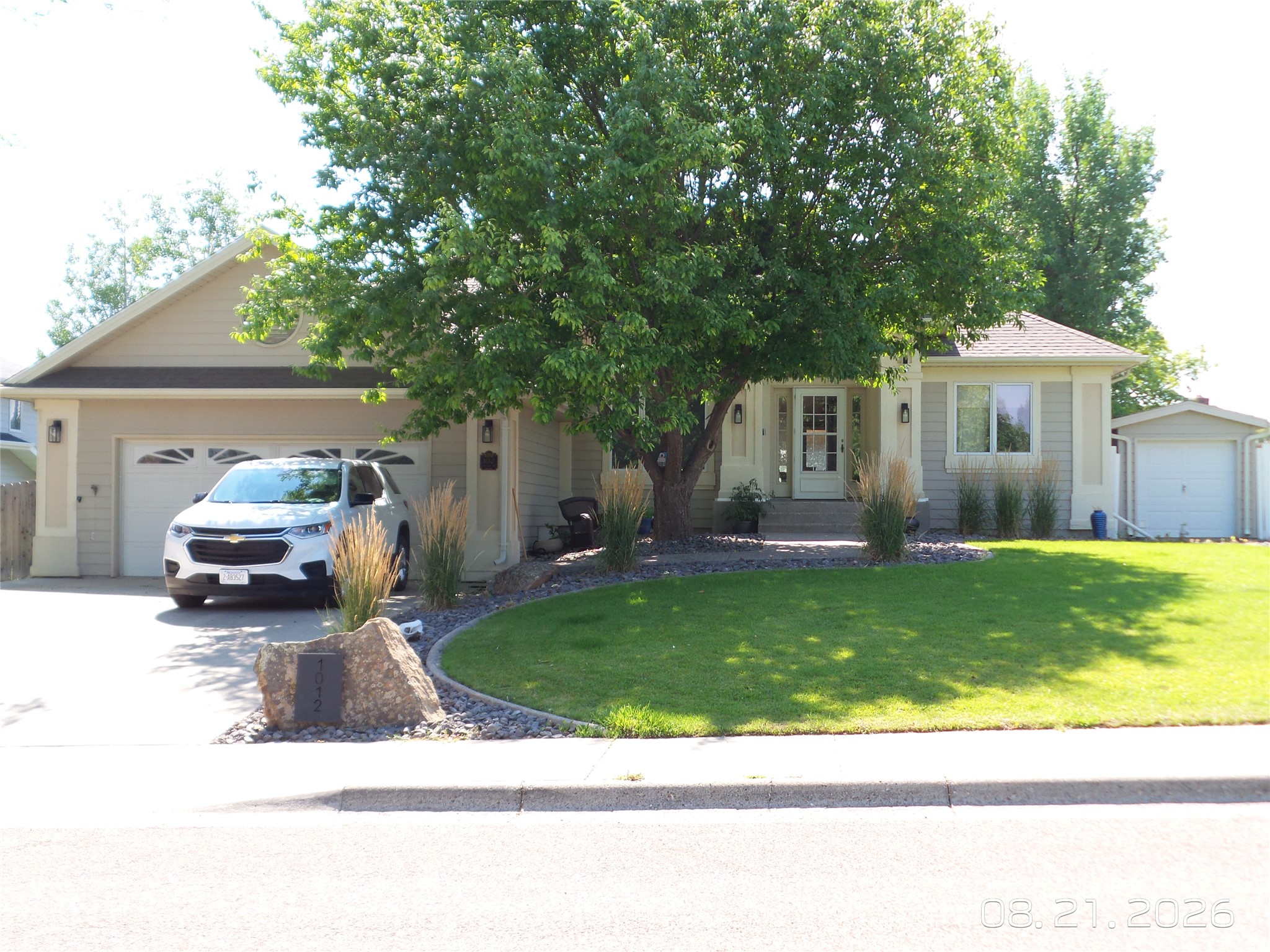 1012 24th Avenue Sw Property Photo 1