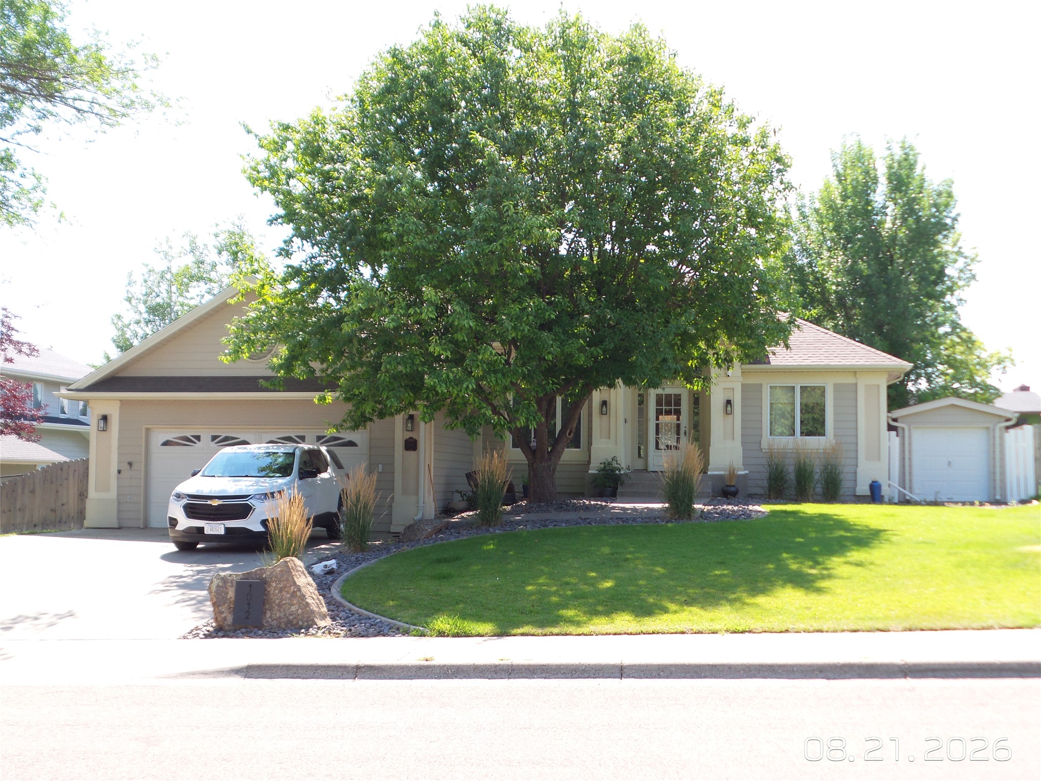 1012 24th Avenue Sw Property Photo 3