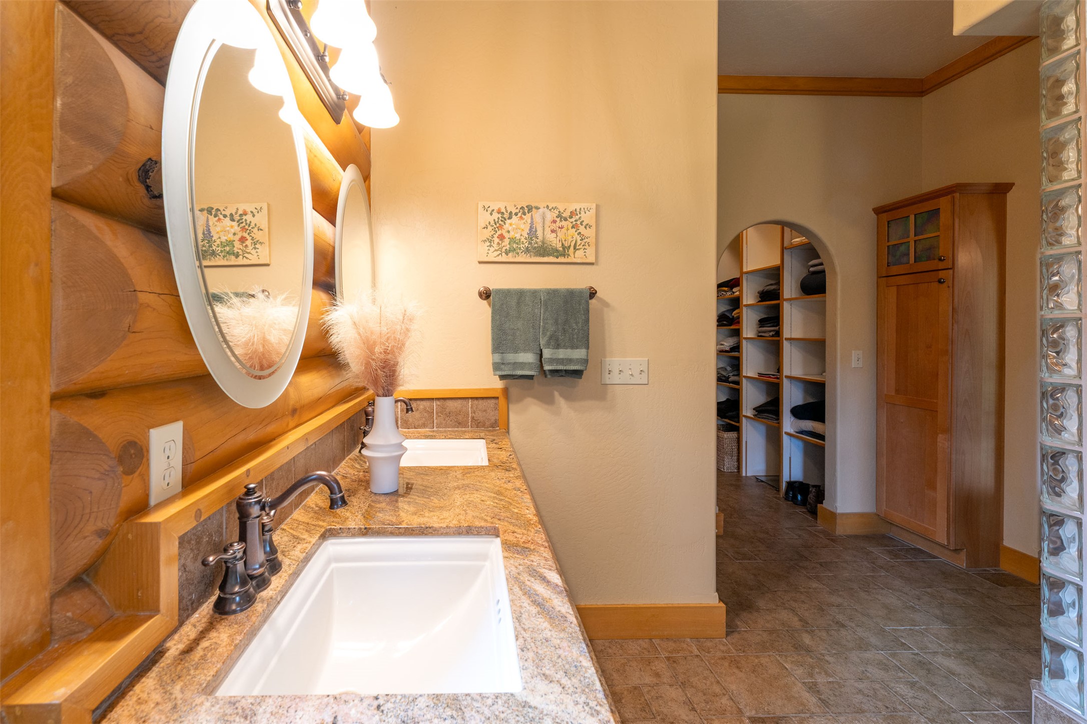 20 Wood Ridge Drive Property Photo 17