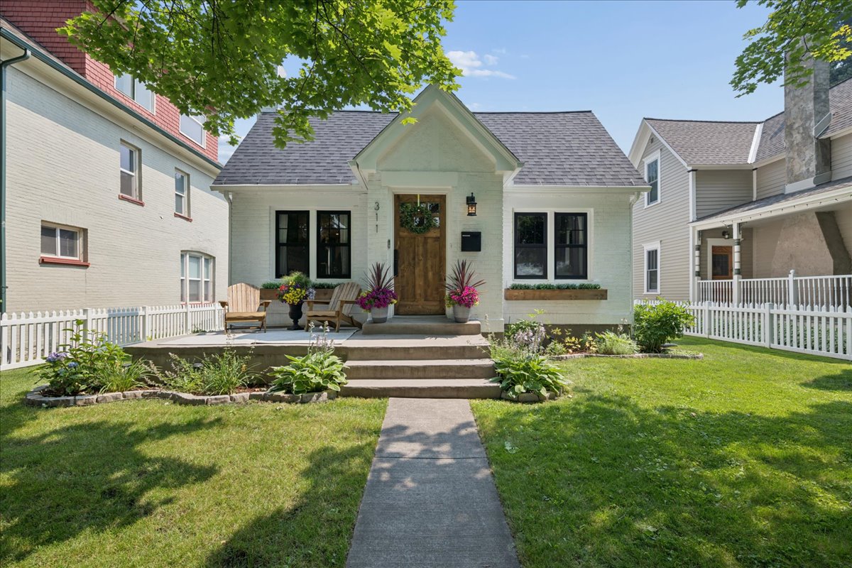 311 5th Avenue E Property Photo 2