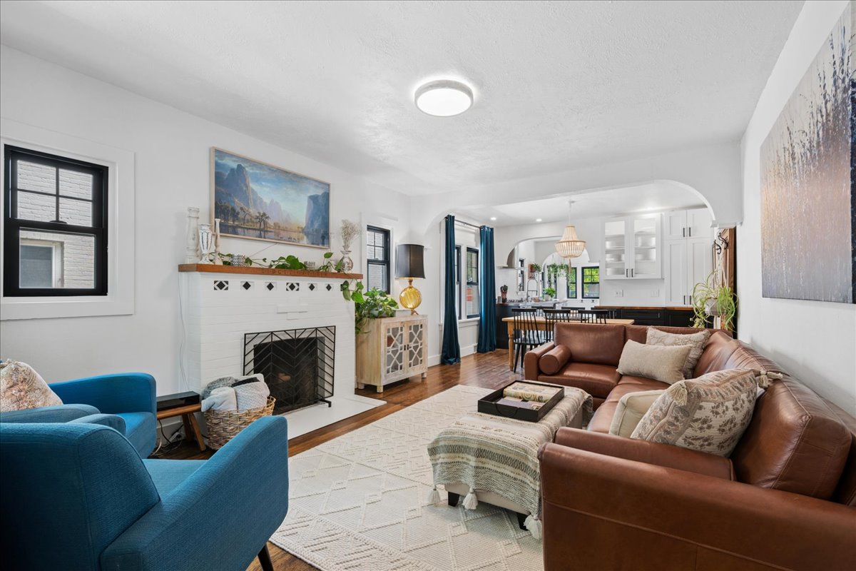 311 5th Avenue E Property Photo 10
