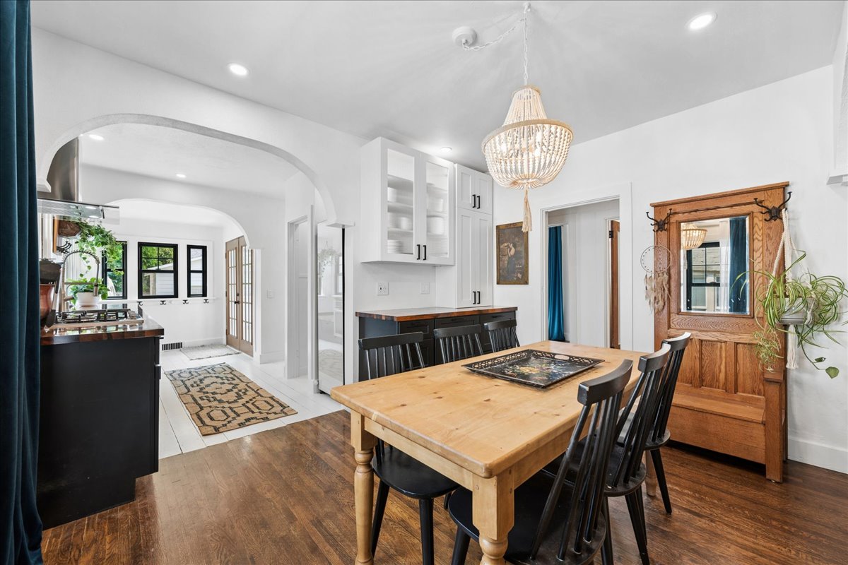 311 5th Avenue E Property Photo 17