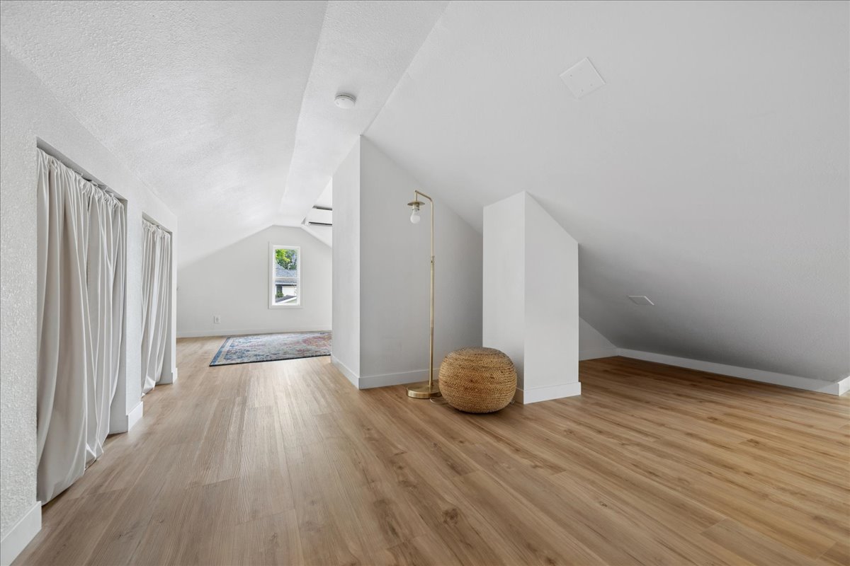 311 5th Avenue E Property Photo 33